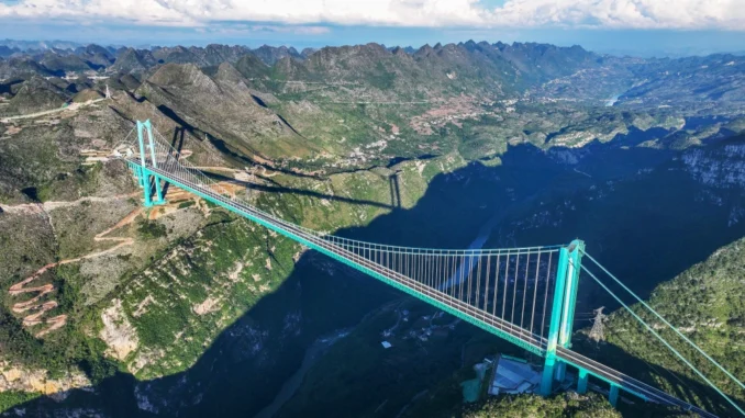 250929-china-bridge-mb-1023-58c3f1